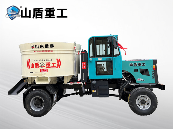 4200型四驅(qū)攪拌運(yùn)輸車