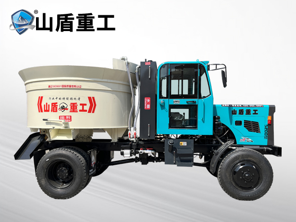 5200型四驅(qū)攪拌運(yùn)輸車