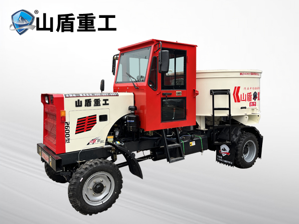 四驅(qū)平口攪拌車(chē)如何進(jìn)行清洗和維護(hù)